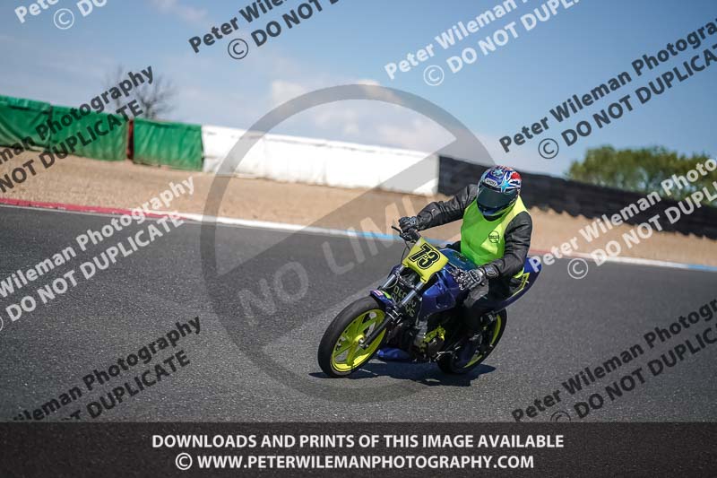 enduro digital images;event digital images;eventdigitalimages;mallory park;mallory park photographs;mallory park trackday;mallory park trackday photographs;no limits trackdays;peter wileman photography;racing digital images;trackday digital images;trackday photos